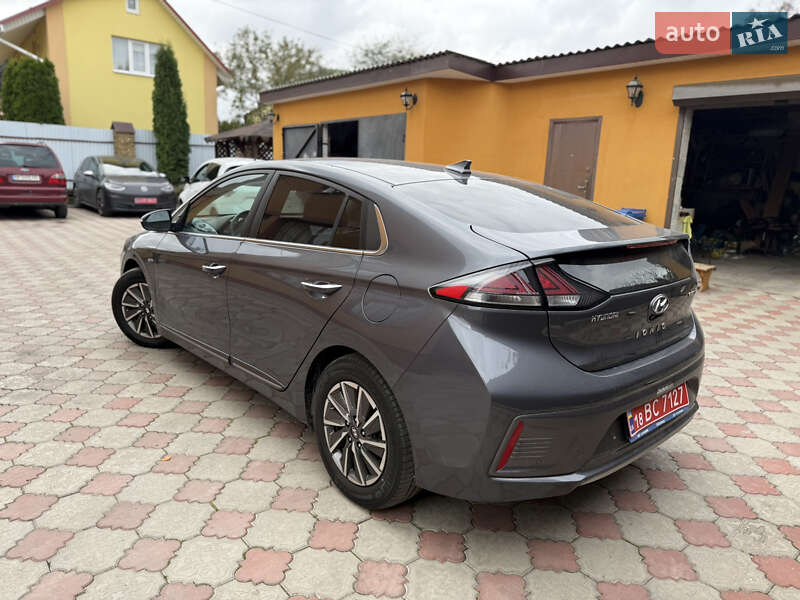 Лифтбек Hyundai Ioniq 2020 в Ровно