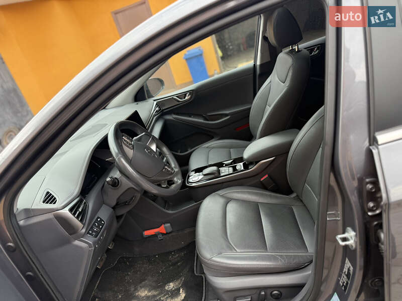 Лифтбек Hyundai Ioniq 2020 в Ровно
