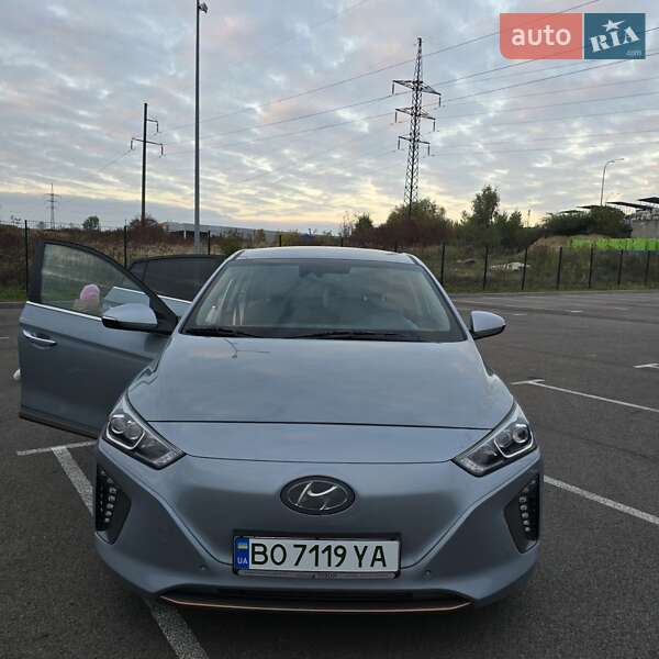 Хэтчбек Hyundai Ioniq 2017 в Ровно фото 6 Хэтчбек Hyundai Ioniq 2017 в Ровно