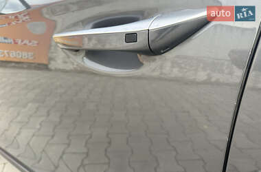 Лифтбек Hyundai Ioniq 2020 в 