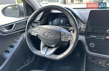 Лифтбек Hyundai Ioniq 2020 в 