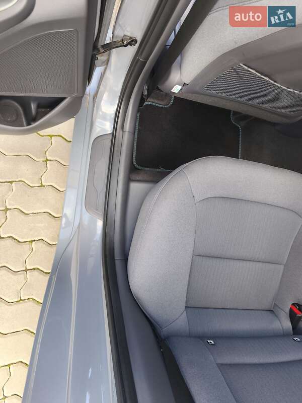 Лифтбек Hyundai Ioniq 2021 в Трускавце фото 46 Лифтбек Hyundai Ioniq 2021 в Трускавце