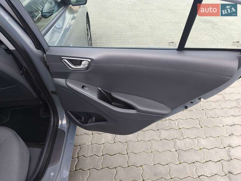 Лифтбек Hyundai Ioniq 2021 в Трускавце фото 57 Лифтбек Hyundai Ioniq 2021 в Трускавце