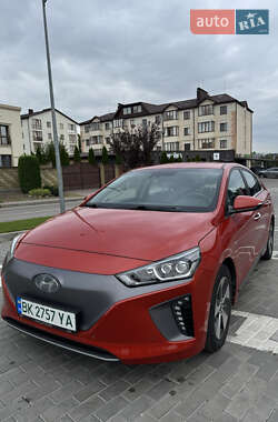 Хэтчбек Hyundai Ioniq 2017 в Ровно