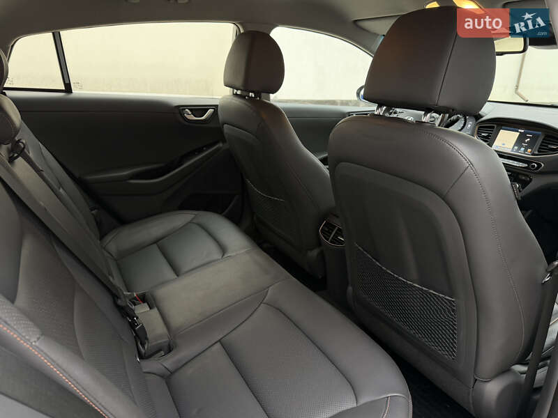 Хэтчбек Hyundai Ioniq 2018 в Виннице фото 11 Хэтчбек Hyundai Ioniq 2018 в Виннице