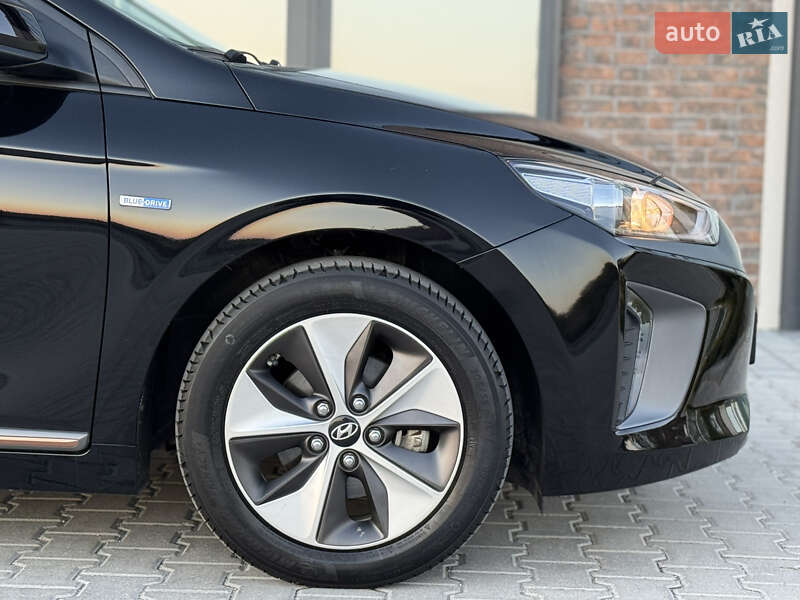 Хэтчбек Hyundai Ioniq 2018 в Тернополе