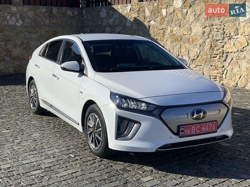 Лифтбек Hyundai Ioniq 2021 в Ровно