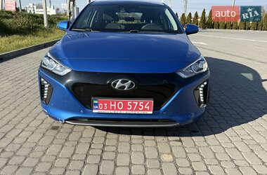 Хэтчбек Hyundai Ioniq 2018 в 