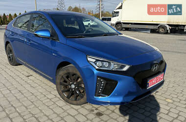 Хэтчбек Hyundai Ioniq 2018 в 