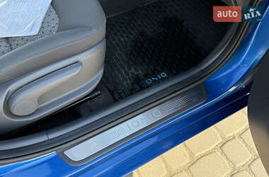 Хэтчбек Hyundai Ioniq 2018 в 