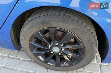 Хэтчбек Hyundai Ioniq 2018 в 