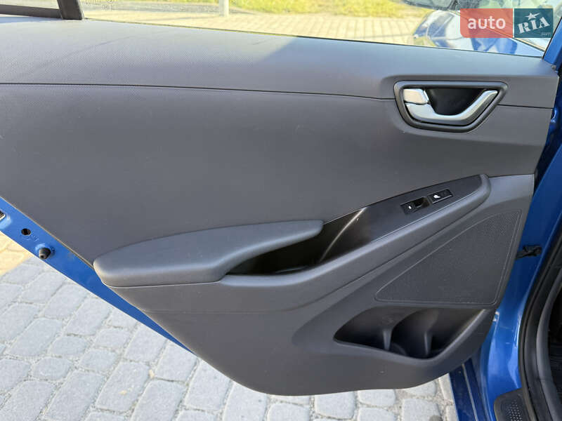 Хэтчбек Hyundai Ioniq 2018 в Львове фото 56 Хэтчбек Hyundai Ioniq 2018 в Львове