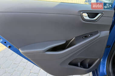 Хэтчбек Hyundai Ioniq 2018 в 