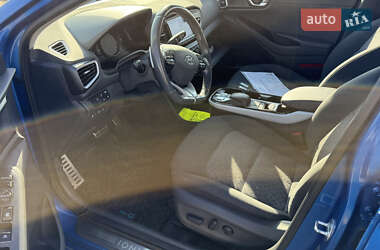 Хэтчбек Hyundai Ioniq 2018 в 