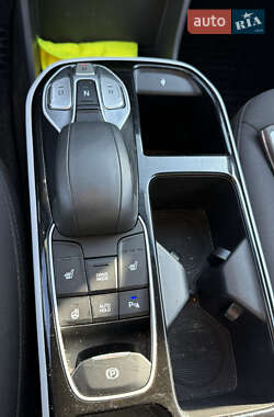 Хэтчбек Hyundai Ioniq 2018 в 