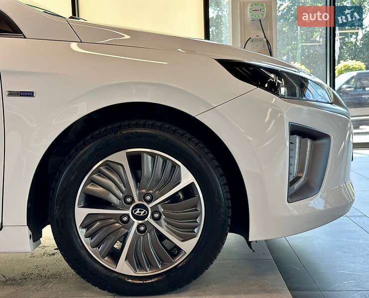 Ліфтбек Hyundai Ioniq 2020 в Львові