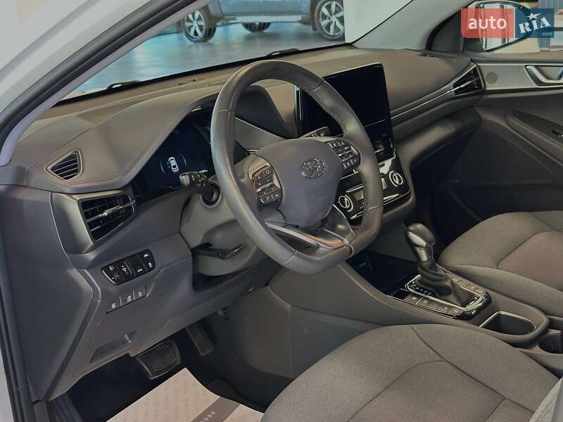 Ліфтбек Hyundai Ioniq 2020 в Львові