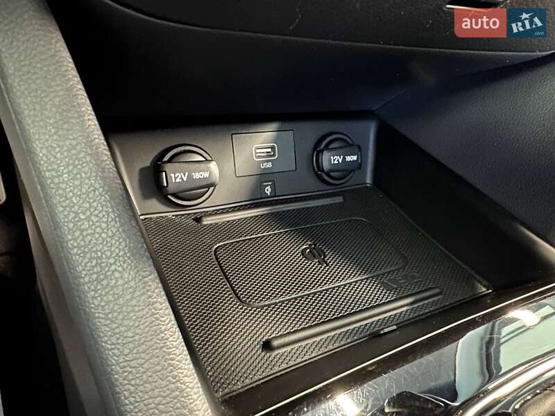 Ліфтбек Hyundai Ioniq 2020 в Львові