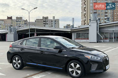 Хэтчбек Hyundai Ioniq 2018 в 