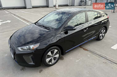 Хэтчбек Hyundai Ioniq 2018 в 