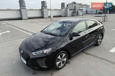 Хэтчбек Hyundai Ioniq 2018 в 
