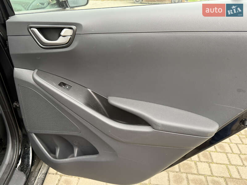 Хэтчбек Hyundai Ioniq 2018 в Львове фото 65 Хэтчбек Hyundai Ioniq 2018 в Львове