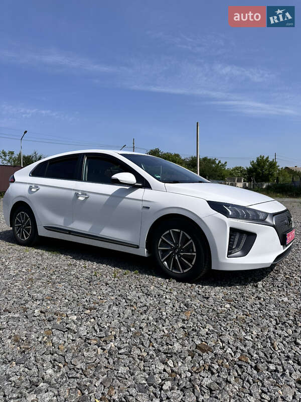 Ліфтбек Hyundai Ioniq 2020 в Старокостянтинові