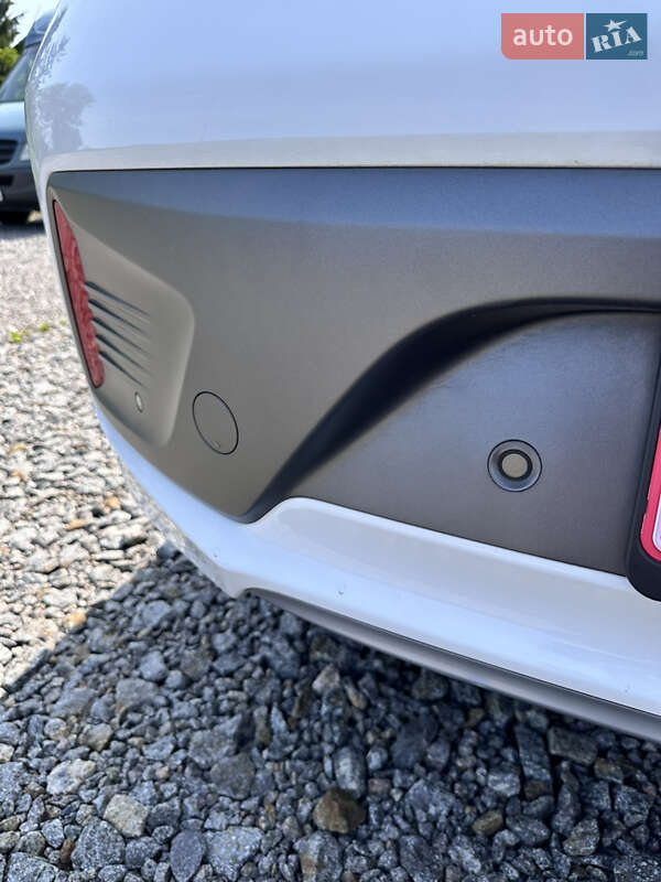 Ліфтбек Hyundai Ioniq 2020 в Старокостянтинові
