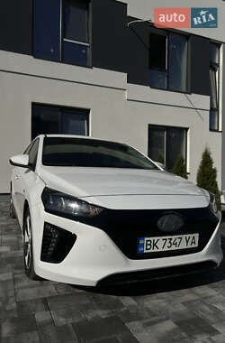 Хетчбек Hyundai Ioniq 2017 в Рівному