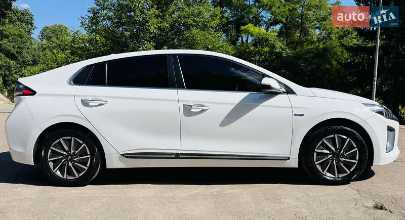 Ліфтбек Hyundai Ioniq 2020 в Житомирі фото 8 Ліфтбек Hyundai Ioniq 2020 в Житомирі