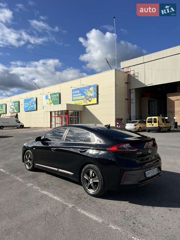 Хэтчбек Hyundai Ioniq 2016 в Житомире фото 2 Хэтчбек Hyundai Ioniq 2016 в Житомире