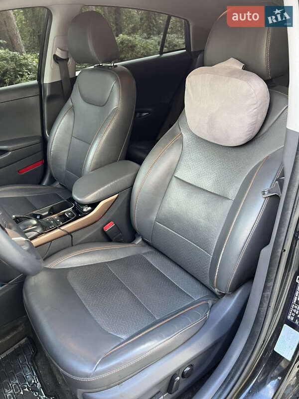 Хэтчбек Hyundai Ioniq 2016 в Житомире фото 15 Хэтчбек Hyundai Ioniq 2016 в Житомире