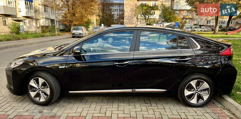 Хэтчбек Hyundai Ioniq 2019 в Луцке