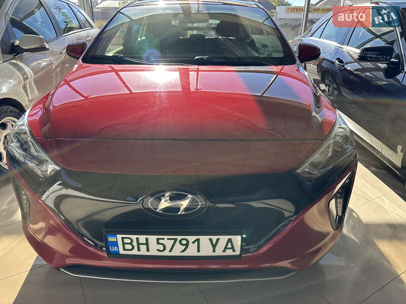 Лифтбек Hyundai Ioniq 2019 в Одессе фото 21 Лифтбек Hyundai Ioniq 2019 в Одессе