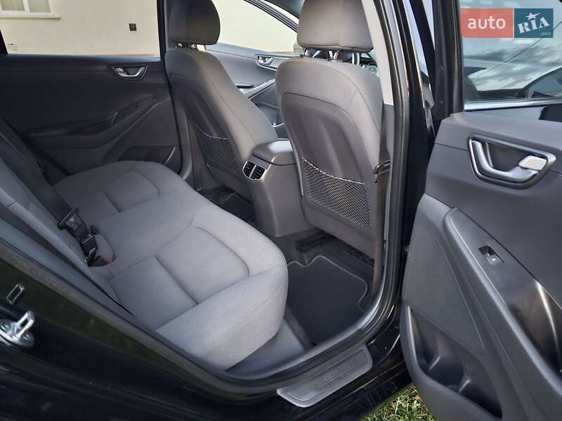 Лифтбек Hyundai Ioniq 2019 в Стрые фото 44 Лифтбек Hyundai Ioniq 2019 в Стрые