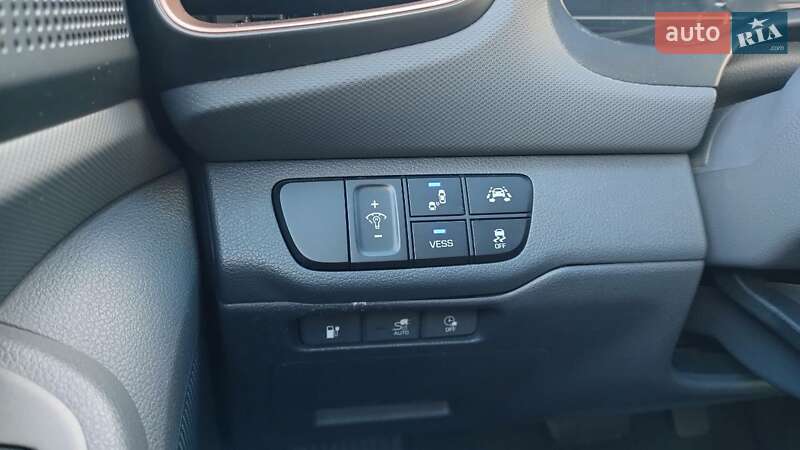 Хэтчбек Hyundai Ioniq 2016 в Умани