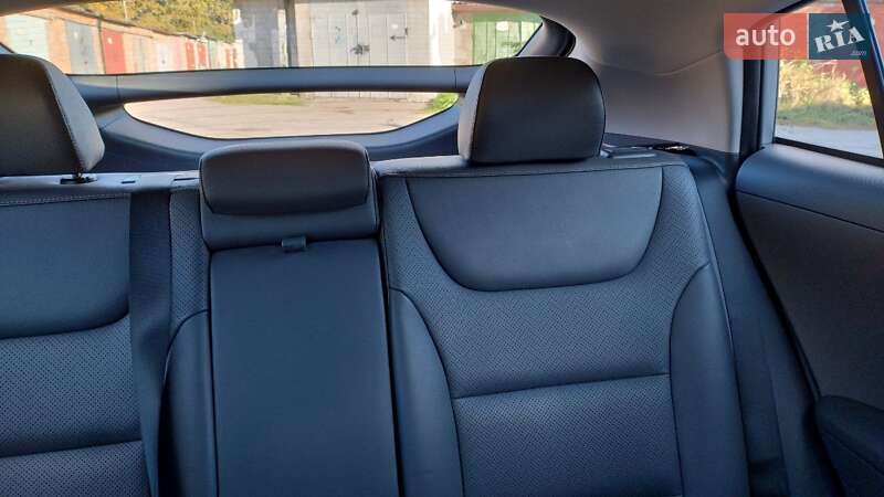 Хэтчбек Hyundai Ioniq 2016 в Умани