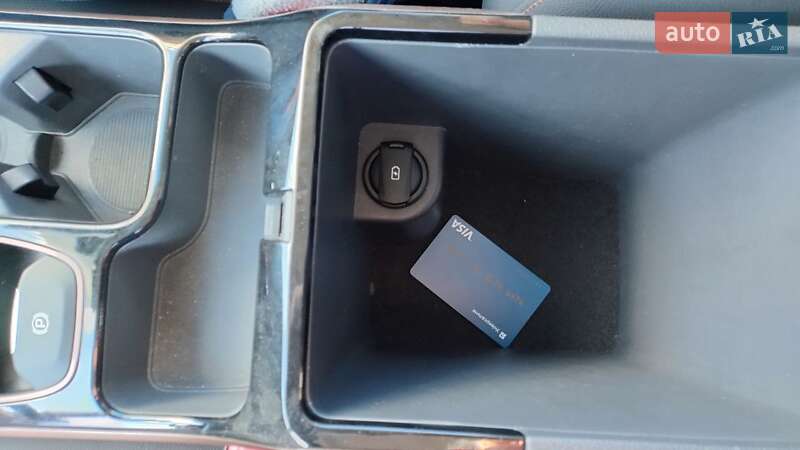 Хэтчбек Hyundai Ioniq 2016 в Умани