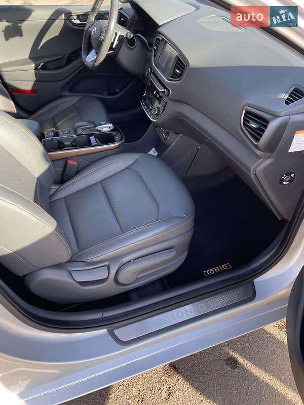 Хэтчбек Hyundai Ioniq 2018 в Житомире