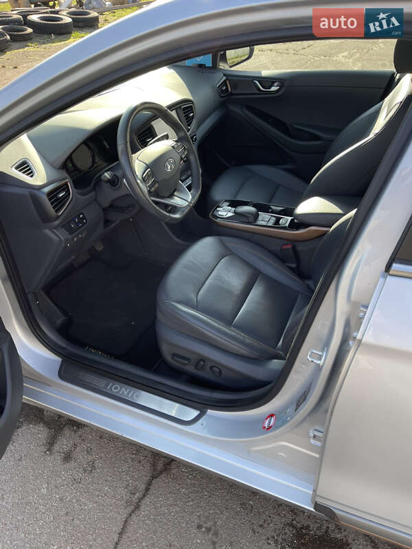 Хэтчбек Hyundai Ioniq 2018 в Житомире