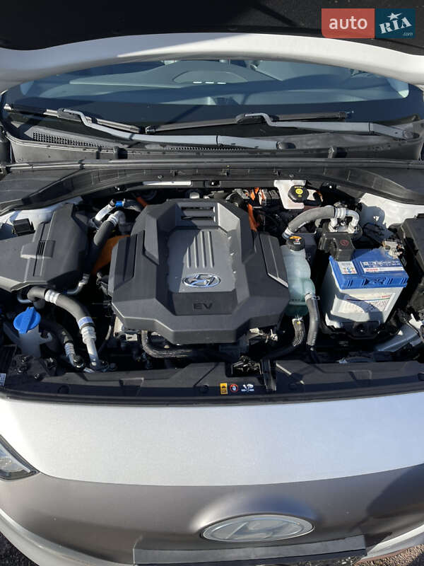 Хэтчбек Hyundai Ioniq 2018 в Житомире