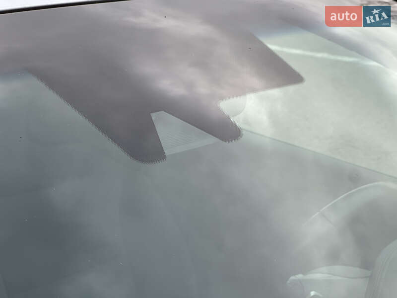 Лифтбек Hyundai Ioniq 2019 в Ковеле фото 25 Лифтбек Hyundai Ioniq 2019 в Ковеле