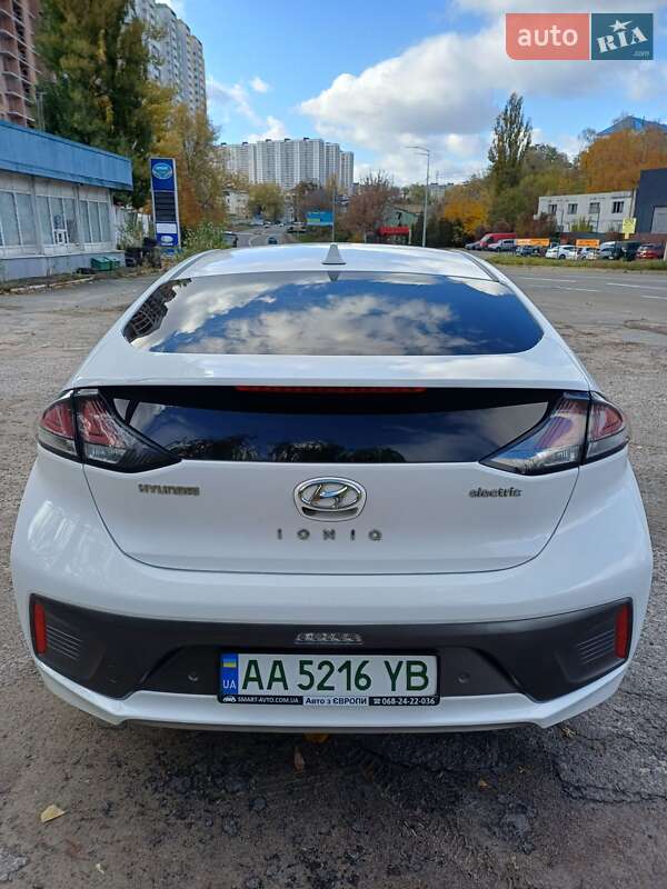 Ліфтбек Hyundai Ioniq 2021 в Києві фото 2 Ліфтбек Hyundai Ioniq 2021 в Києві