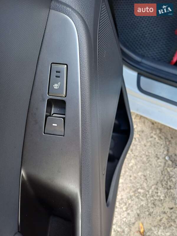 Ліфтбек Hyundai Ioniq 2021 в Києві фото 15 Ліфтбек Hyundai Ioniq 2021 в Києві