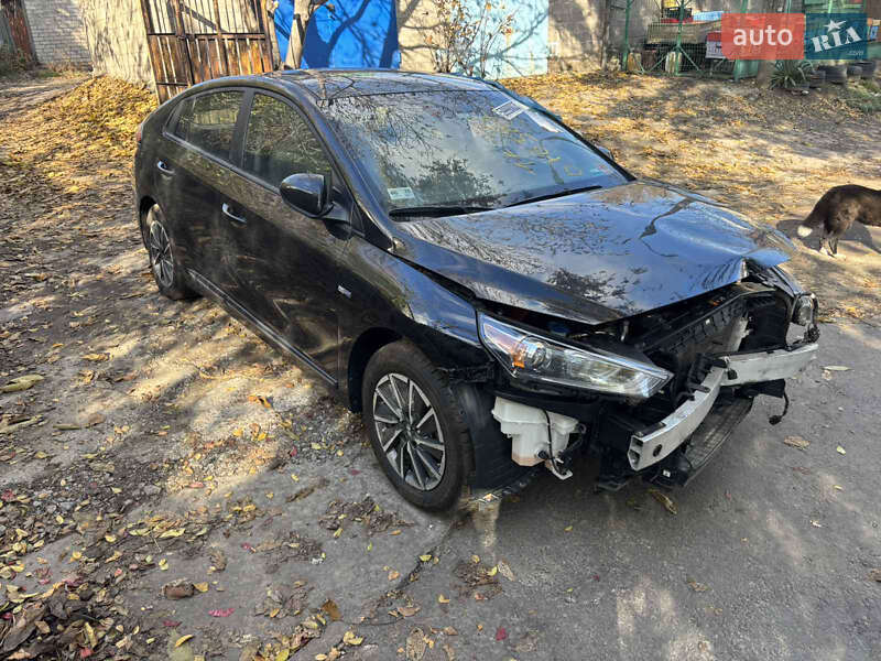 Лифтбек Hyundai Ioniq 2020 в Запорожье фото Лифтбек Hyundai Ioniq 2020 в Запорожье
