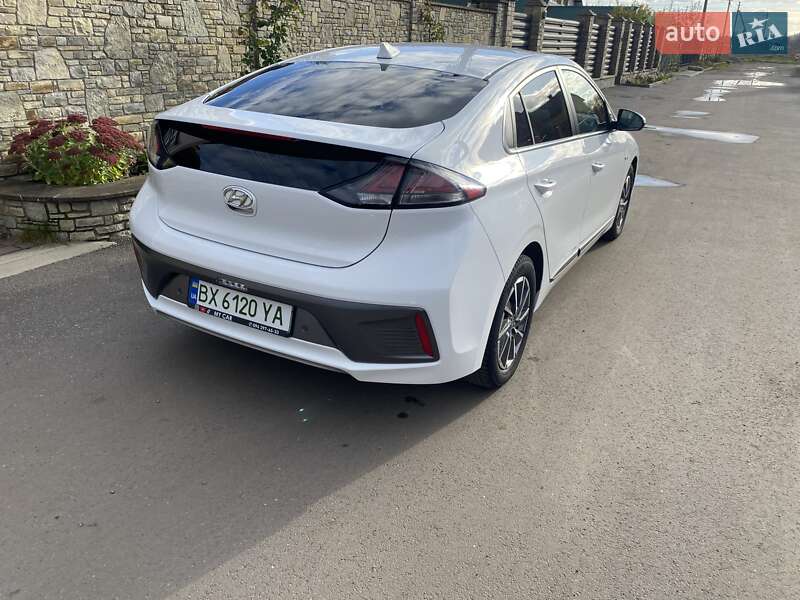 Лифтбек Hyundai Ioniq 2020 в Хмельницком