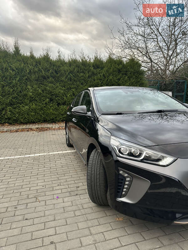 Хэтчбек Hyundai Ioniq 2017 в Луцке фото 20 Хэтчбек Hyundai Ioniq 2017 в Луцке