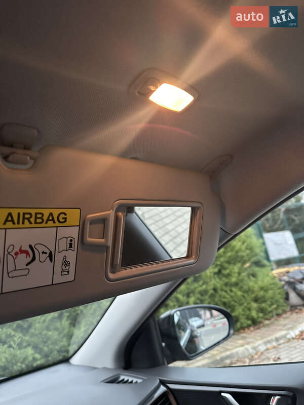 Хэтчбек Hyundai Ioniq 2017 в Луцке фото 89 Хэтчбек Hyundai Ioniq 2017 в Луцке