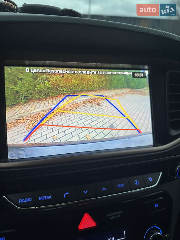 Хэтчбек Hyundai Ioniq 2017 в Луцке фото 100 Хэтчбек Hyundai Ioniq 2017 в Луцке