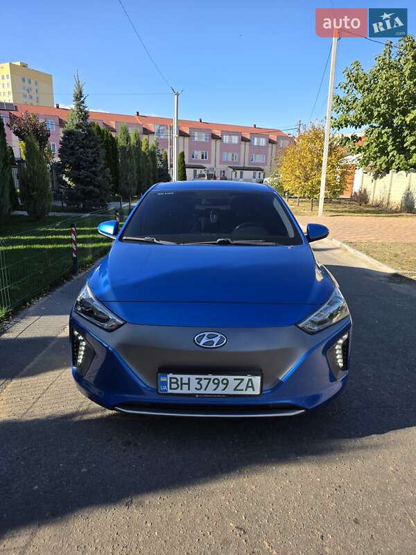 Хэтчбек Hyundai Ioniq 2017 в Белгороде-Днестровском фото 6 Хэтчбек Hyundai Ioniq 2017 в Белгороде-Днестровском
